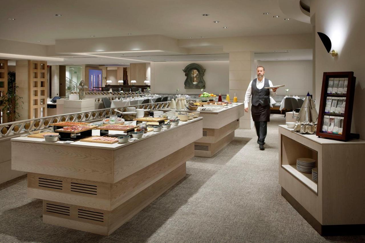 Hyatt Regency Hesperia Madrid Otel Dış mekan fotoğraf